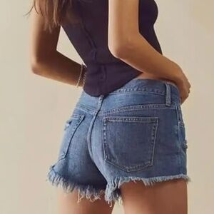 Free People 61855-16515125 Denim Cutoff Raw Hem Shorts Blue Jeans, Size 31